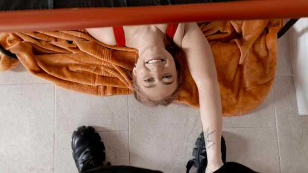 Порно видео Цепляющаяся Callie Black Mofos